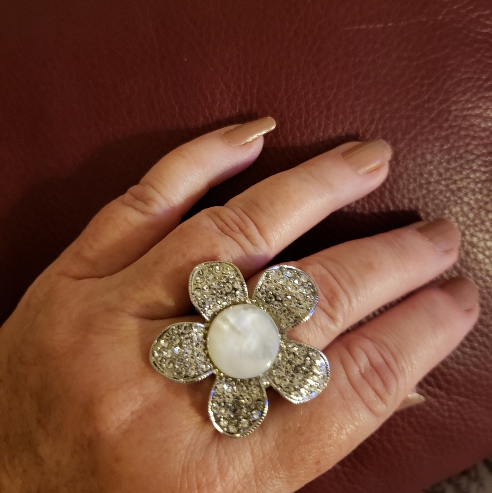 🔥3/20 Flower Statement Ring